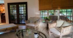 This beautiful, spacious, and airy house with green areas is for sale, negotiable!