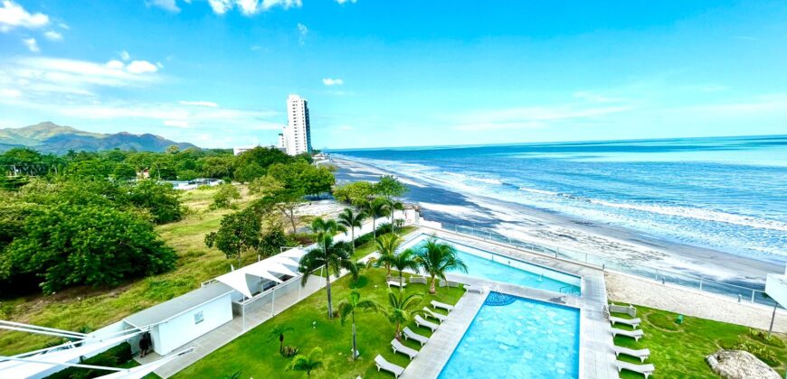 Beautiful beachfront apartment for sale with ocean view and just a few steps from the beach –Se vende hermoso apartamento de playa con vista al mar y a pocos pasos de la playa