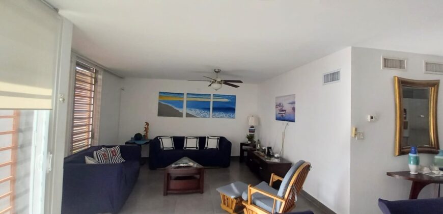 Alquilo casa de playa de dos pisos en Punta Barco