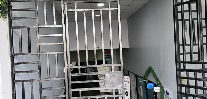 Alquilo local comercial en Plaza De La Hispanidad