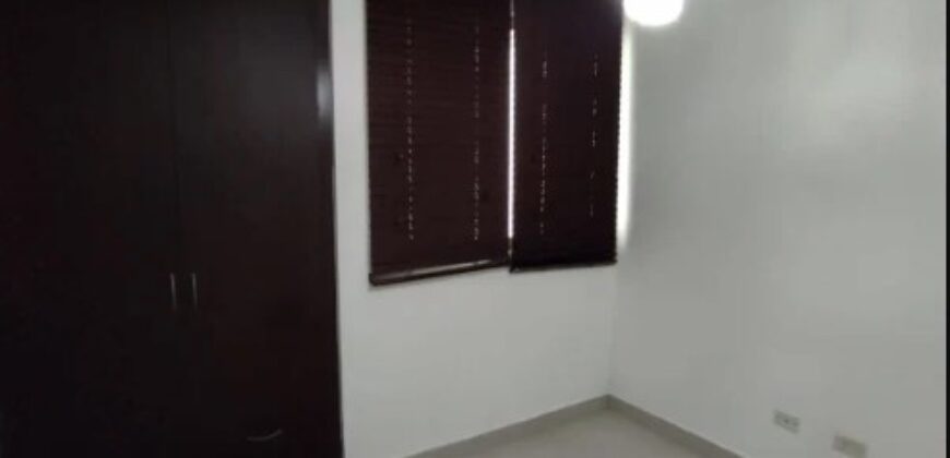 Alquilo céntrico apartamento en Costa del Este, cerca de todo.