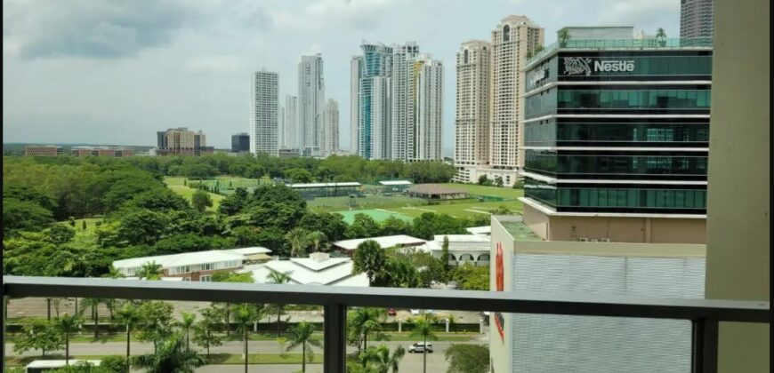 Alquilo céntrico apartamento en Costa del Este, cerca de todo.