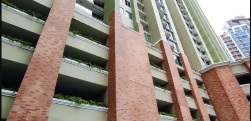 Alquilo céntrico apartamento en Costa del Este, cerca de todo.