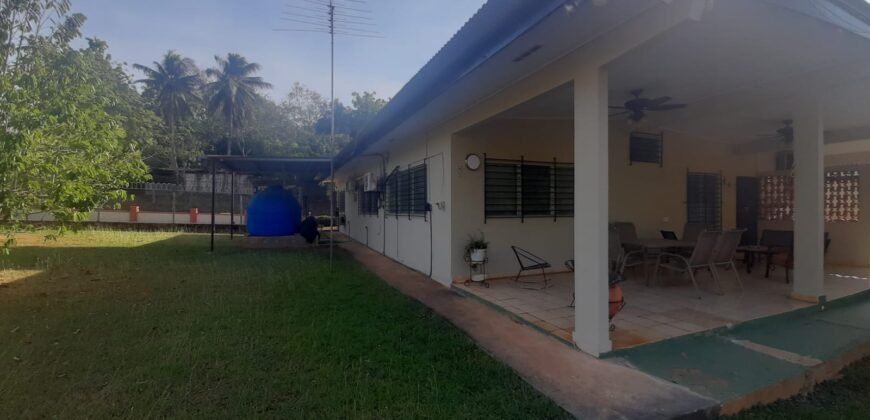 En venta amplia casa en Chitré