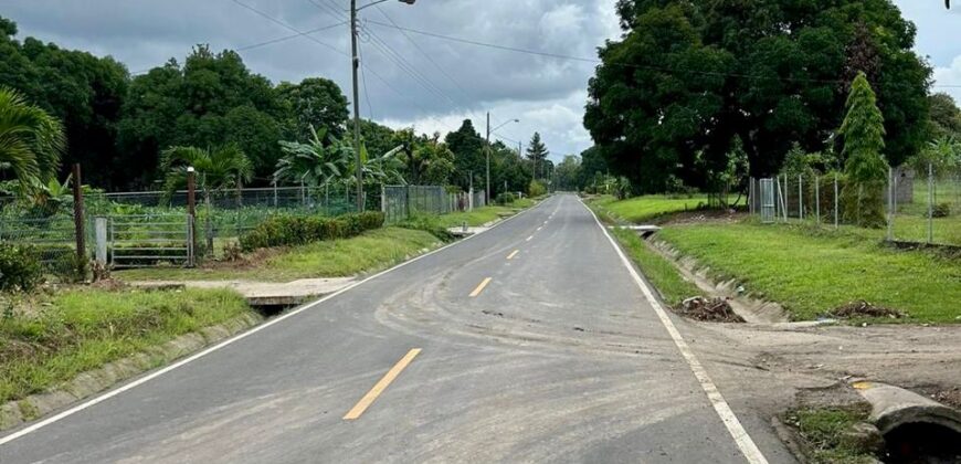 Alquilo finca en Las Guías