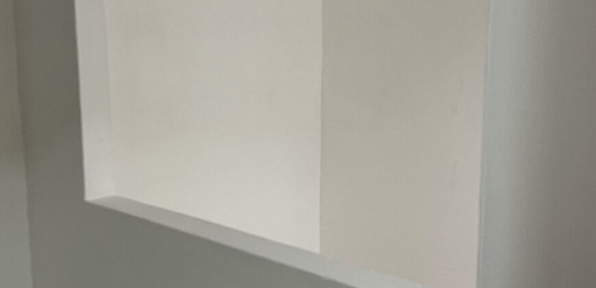 Se alquila local en Metroplaza