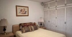 Vendo amplio y hermoso apartamento con vista al mar en Avenida Balboa