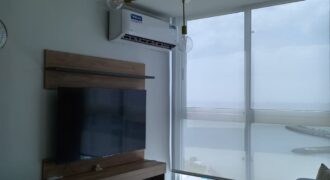 Alquilo hermoso apartamento con espectacular vista al mar y al Casco Antiguo