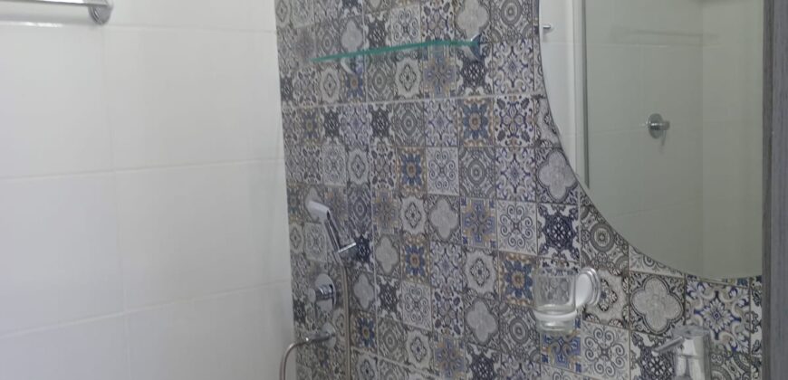 Alquilo hermoso apartamento con espectacular vista al mar y al Casco Antiguo
