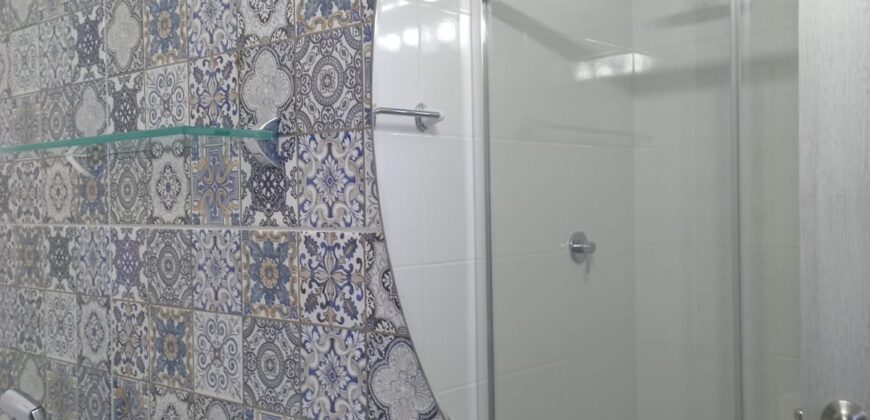 Alquilo hermoso apartamento con espectacular vista al mar y al Casco Antiguo