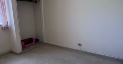 En venta céntrico y amplio apartamento en La Locería