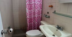 En venta céntrico y amplio apartamento en La Locería