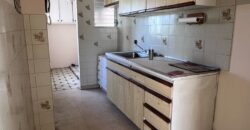 En venta céntrico y amplio apartamento en La Locería