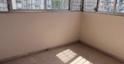 En venta céntrico y amplio apartamento en La Locería