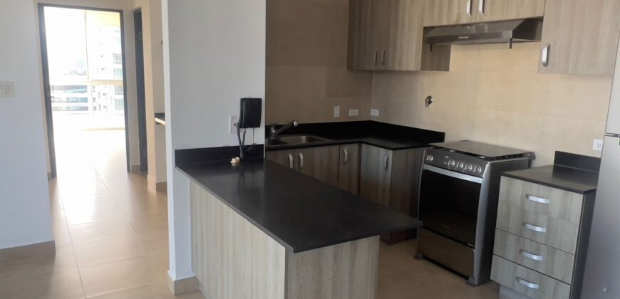 Alquilo amplio apartamento con ubicación privilegiada en San Francisco, ubicado entre Vía Israel y Calle 50, en PH The One