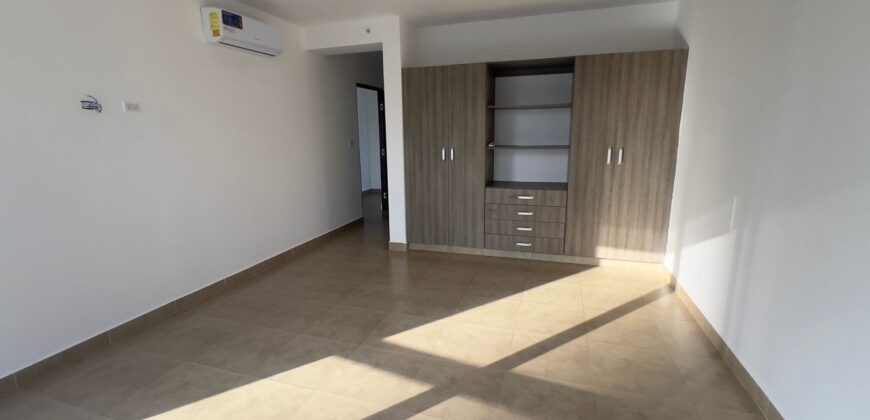 Alquilo amplio apartamento con ubicación privilegiada en San Francisco, ubicado entre Vía Israel y Calle 50, en PH The One