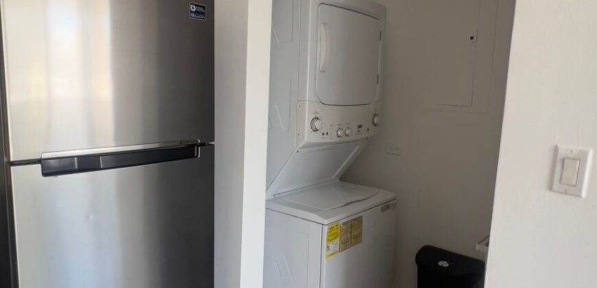 Alquilo amplio apartamento con ubicación privilegiada en San Francisco, ubicado entre Vía Israel y Calle 50, en PH The One