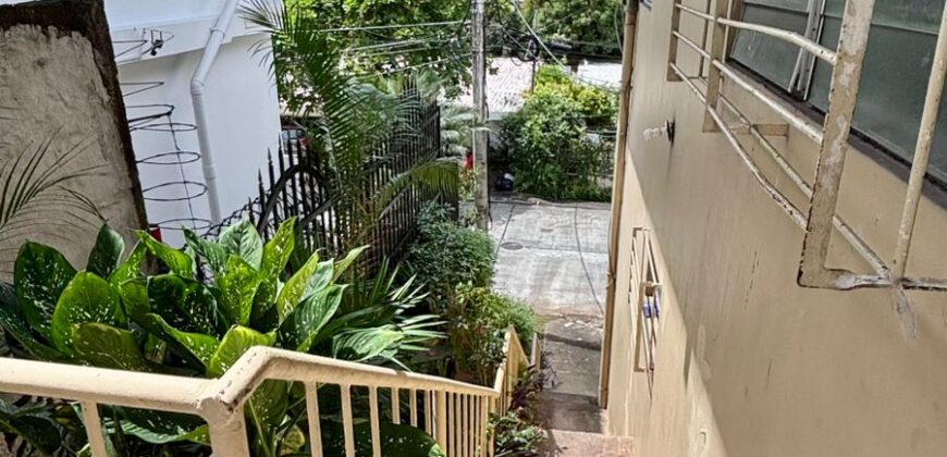 En venta amplia residencia en Los Ángeles