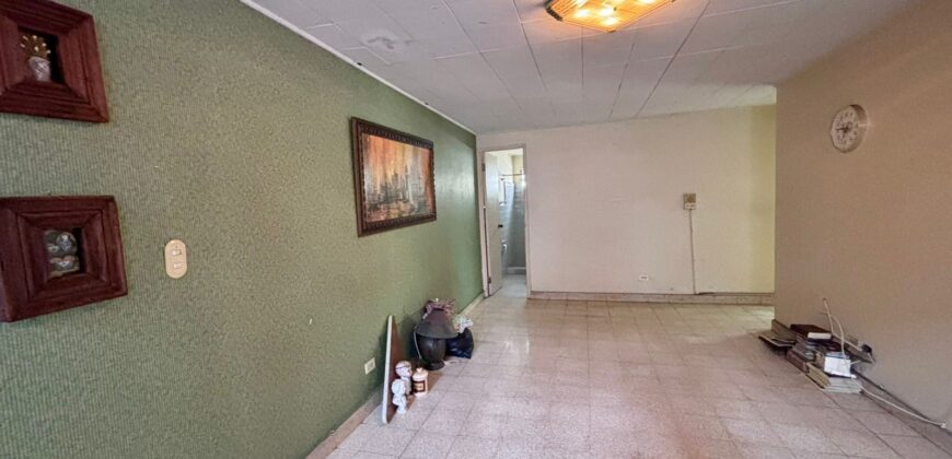 En venta amplia residencia en Los Ángeles