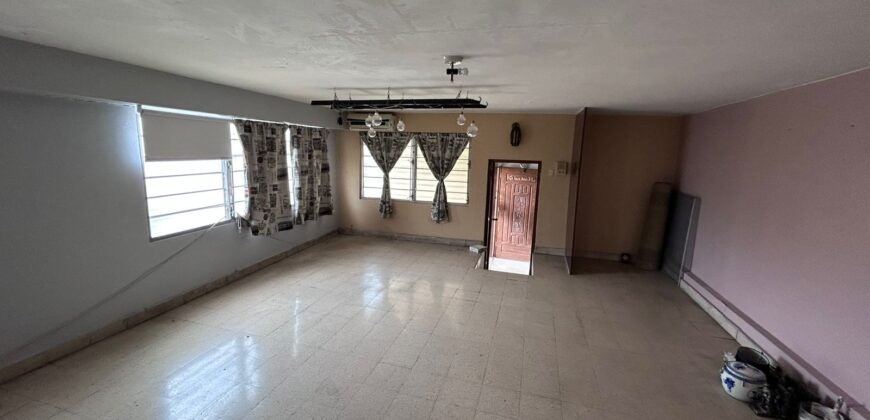 En venta amplia residencia en Los Ángeles