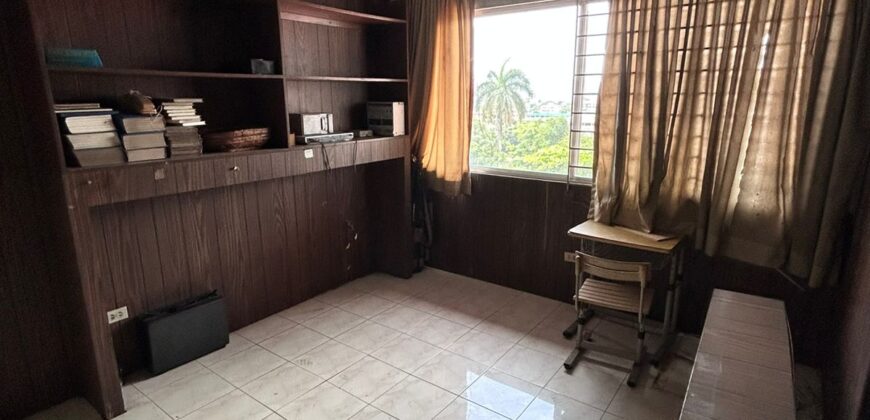 En venta amplia residencia en Los Ángeles