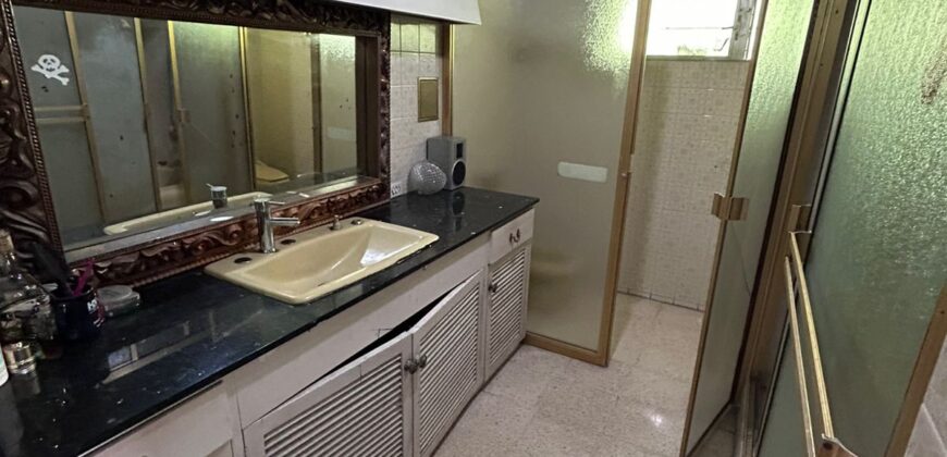 En venta amplia residencia en Los Ángeles