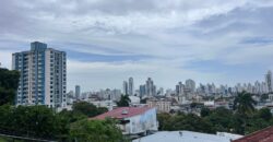 En venta amplia residencia en Los Ángeles