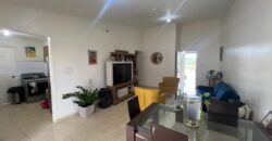 Vendo hermosa residencia en Arboleda, Los Álamos con piscina en área social.