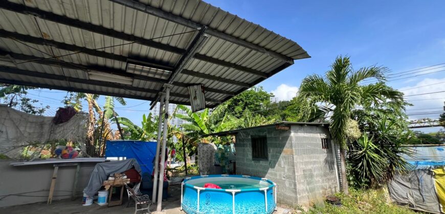 Vendo terreno en calle principal de Pueblo Nuevo, Panamá