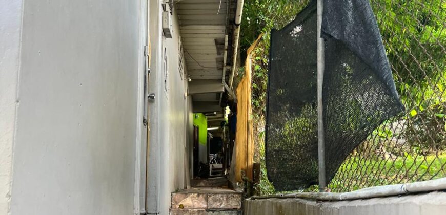 Vendo terreno en calle principal de Pueblo Nuevo, Panamá