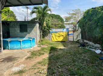 Vendo terreno en calle principal de Pueblo Nuevo, Panamá