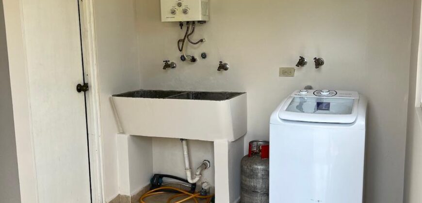 Alquilo casa amoblada en Chitré, a un precio increíble!