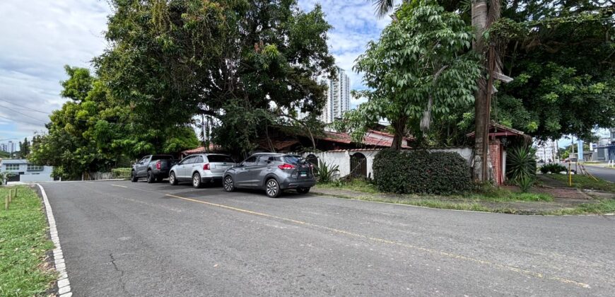 Vendo casa en equina de San Francisco, la mejor ubicación!