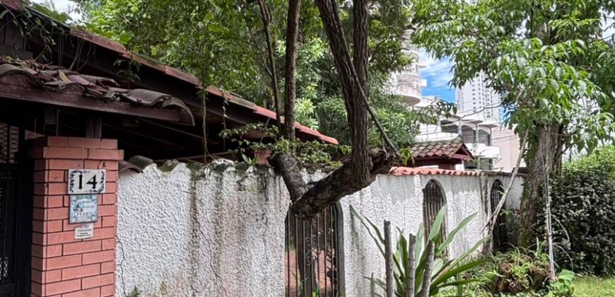 Vendo casa en equina de San Francisco, la mejor ubicación!