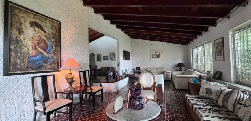 Vendo casa en equina de San Francisco, la mejor ubicación!