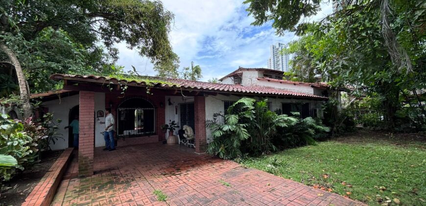 Vendo casa en equina de San Francisco, la mejor ubicación!