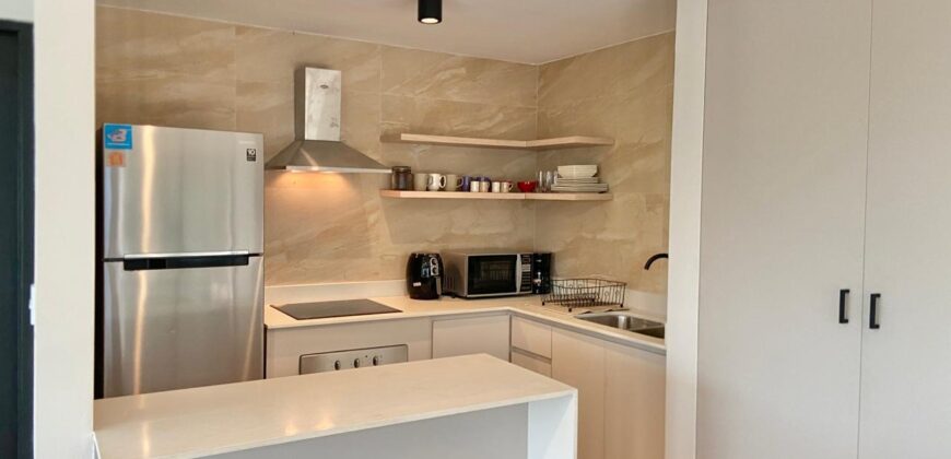 Alquilo hermoso apartamento en Avenida Balboa