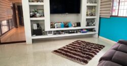 Alquilo con opción a compra hermosa y amplia casa en exclusiva área de Chitré