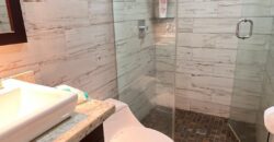 Alquilo con opción a compra hermosa y amplia casa en exclusiva área de Chitré