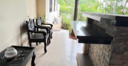 Alquilo con opción a compra hermosa y amplia casa en exclusiva área de Chitré