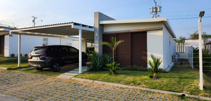 Vendo / alquilo hermosa y cómoda casa amoblada en Punta Barco