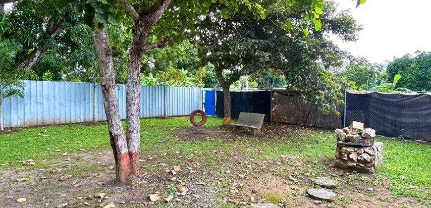 Alquilo casa con 1,000 m de terreno, a pocos minutos de playas y montañas
