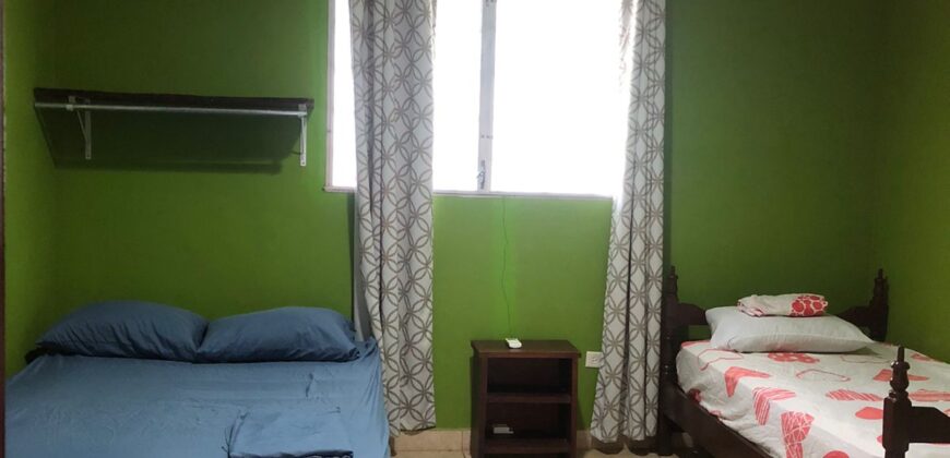 Alquilo casa con 1,000 m de terreno, a pocos minutos de playas y montañas