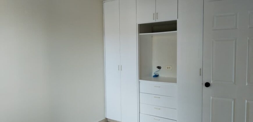 Alquilo con opción a compra (opcional), apartamento en Villa de Las Fuentes