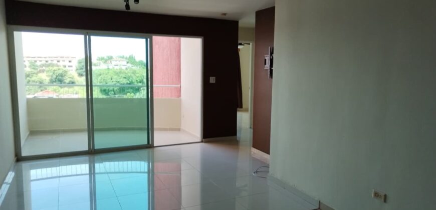 Alquilo con opción a compra (opcional), apartamento en Villa de Las Fuentes