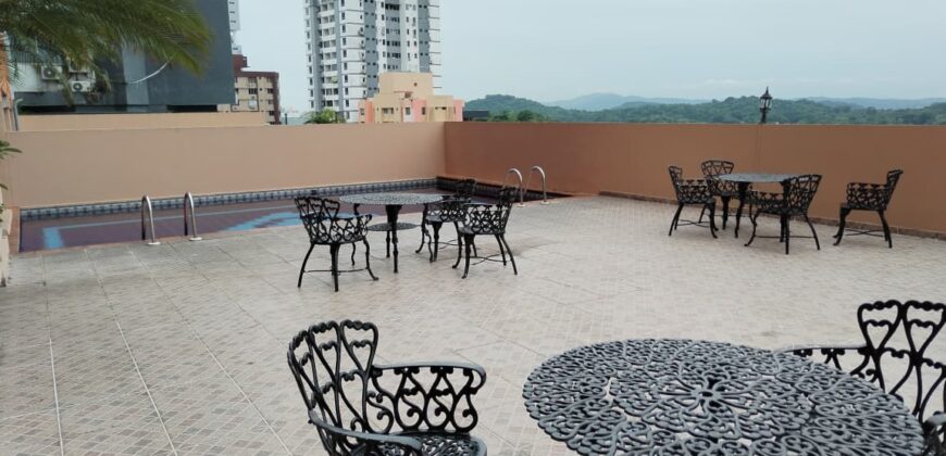 Alquilo con opción a compra (opcional), apartamento en Villa de Las Fuentes