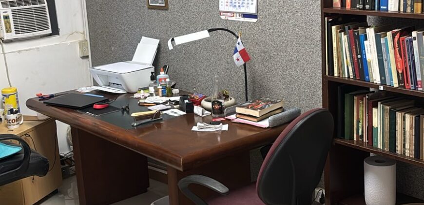 Vendo amplia y céntrica Oficina en el Area Bancaria