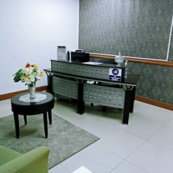 Vendo amplia y céntrica Oficina en el Area Bancaria