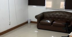 Vendo amplia y céntrica Oficina en el Area Bancaria