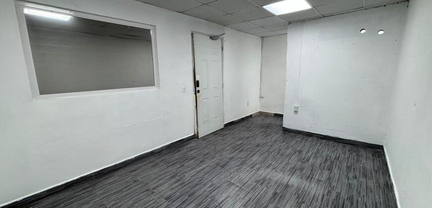 Alquilo local comercial ubicado frente a calle principal, Arraiján